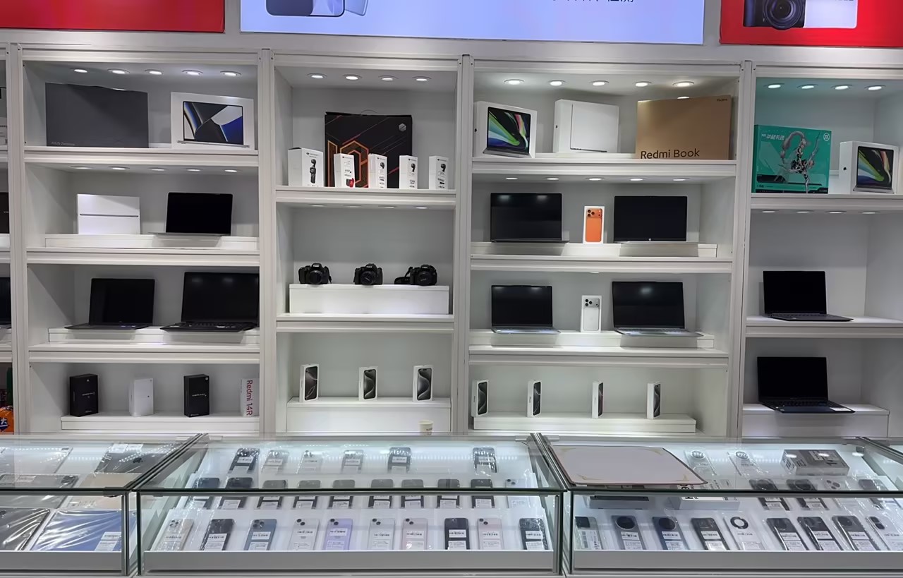 旧猫十年深耕二手数码回收 一站式服务点亮闲置价值